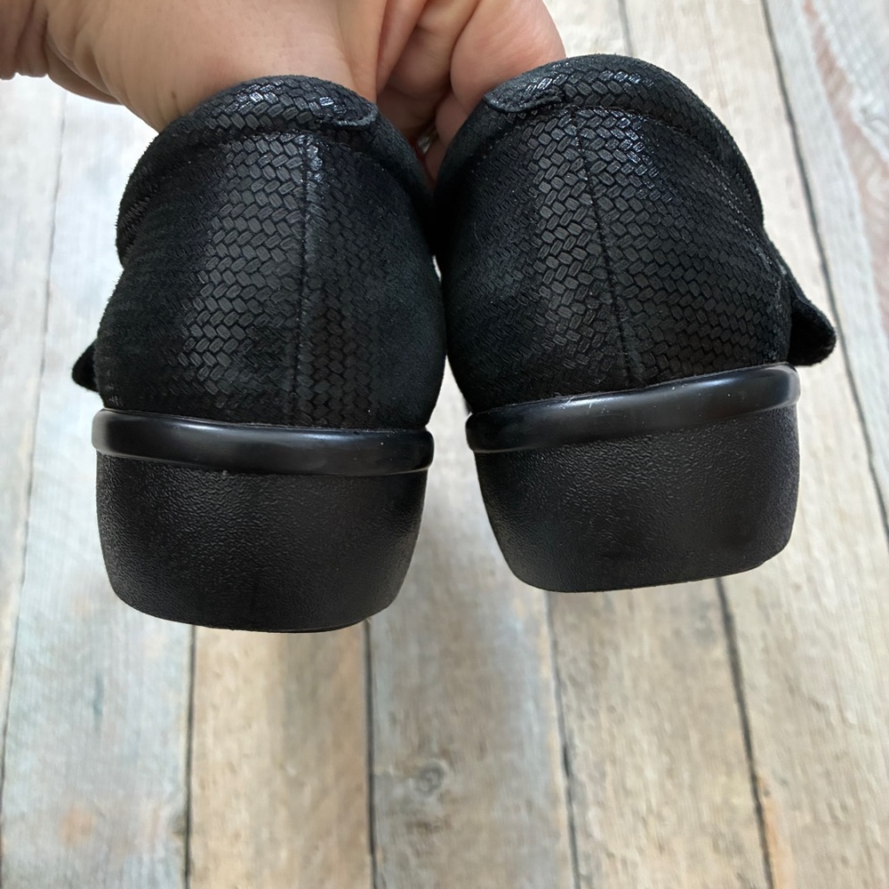Alegria Lauryn Black Leather Shimmer Slip-On Shoes w/Cross Strap size 40 - Picture 6 of 6